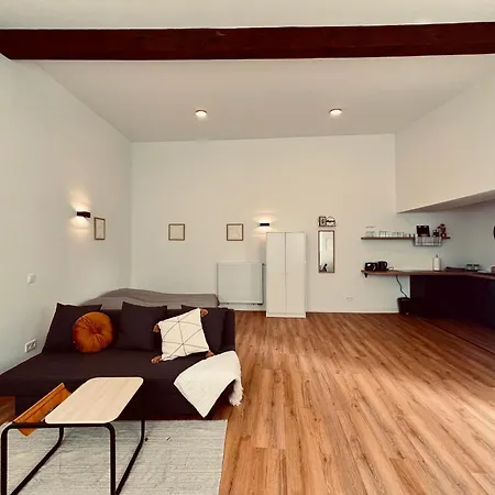 Apartment M&n *